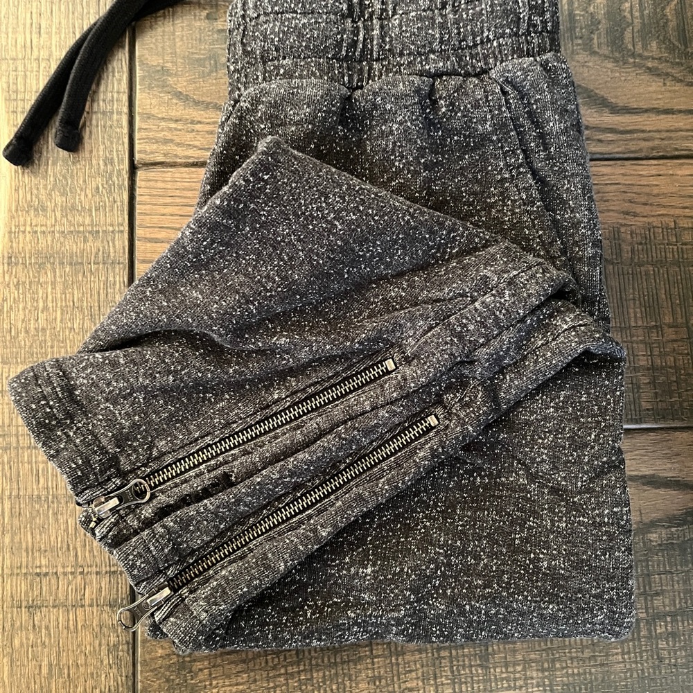 EUC Pact Ankle Zip Joggers Heather Black/Grey made with organic cotton